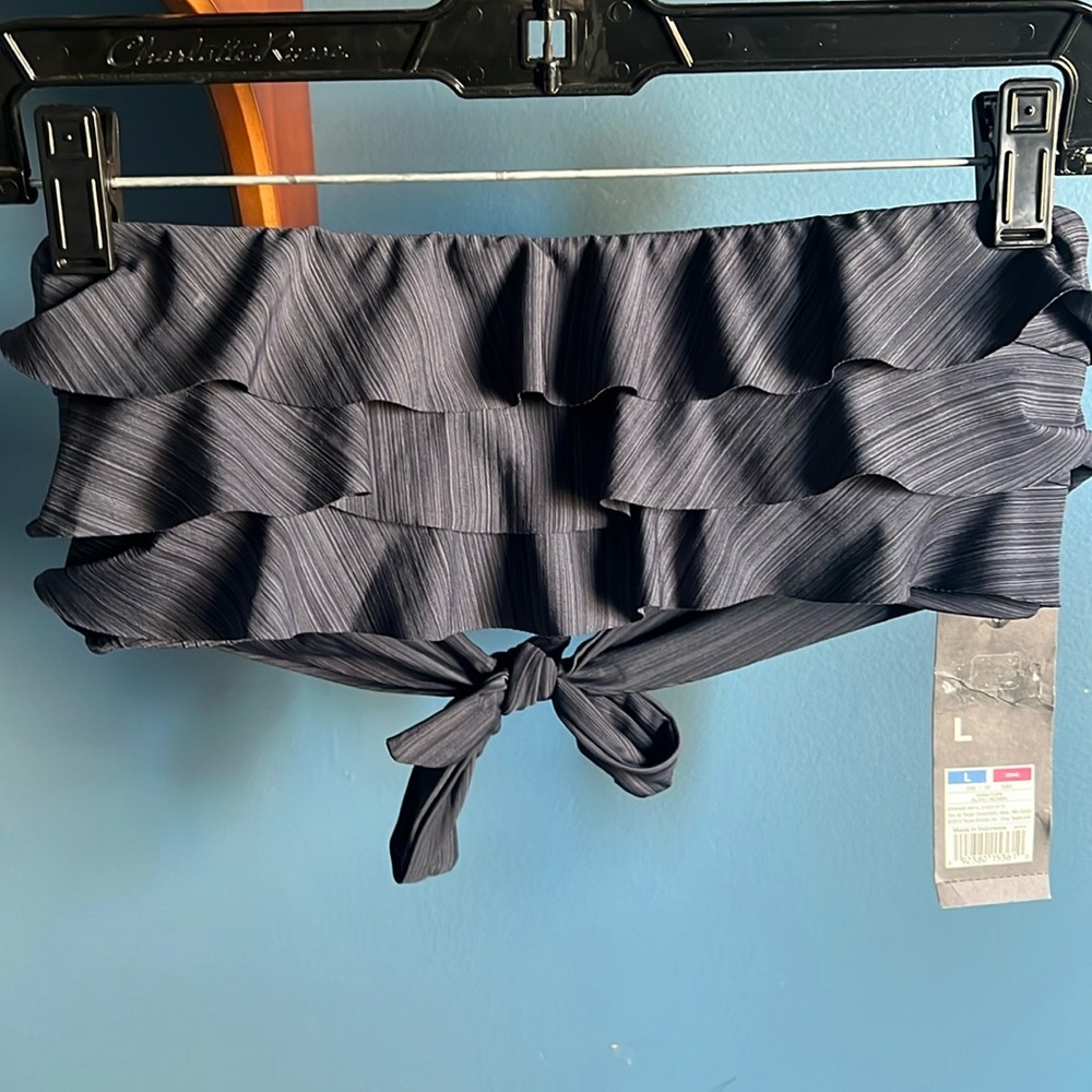 NWT MOSSIMO swim top sz L